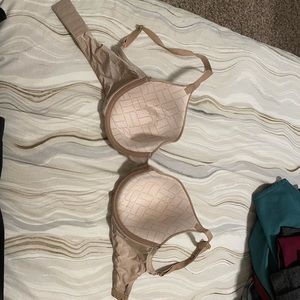 32DD VS bra with clips